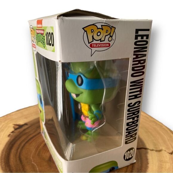 Funko Pop #1020 TMNT Leonardo With Surfboard SDCC Unreleased Rare / Box Damage - Picture 9 of 13